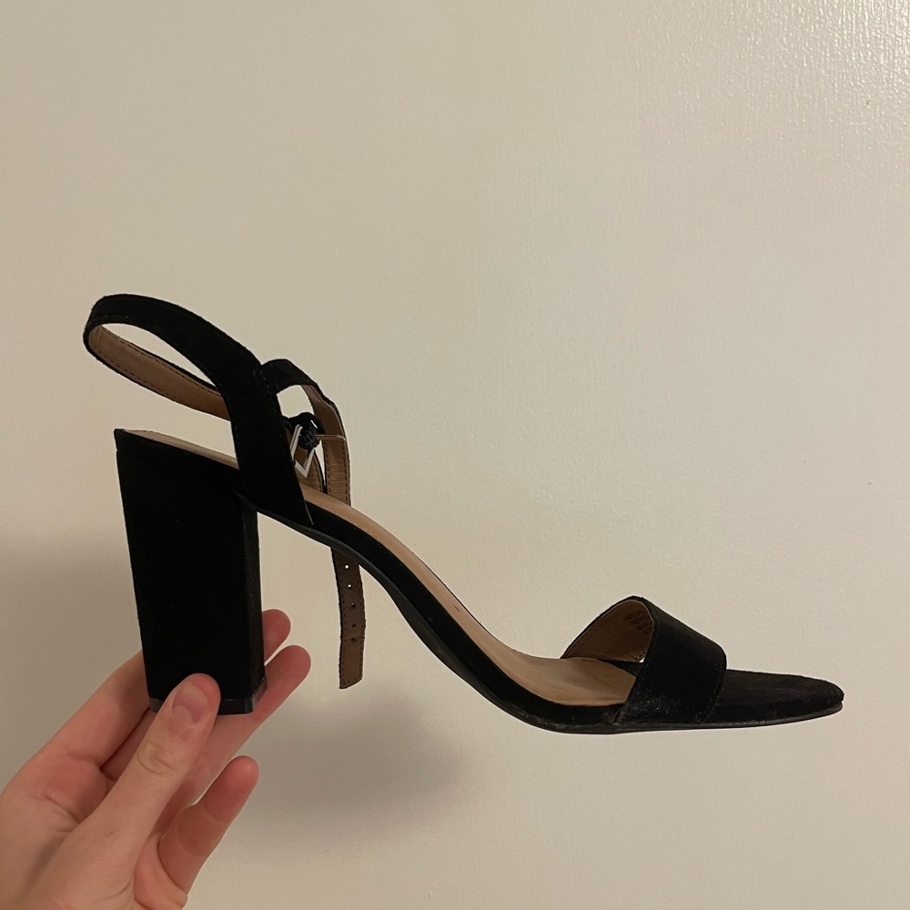 Classy black velvet heels
